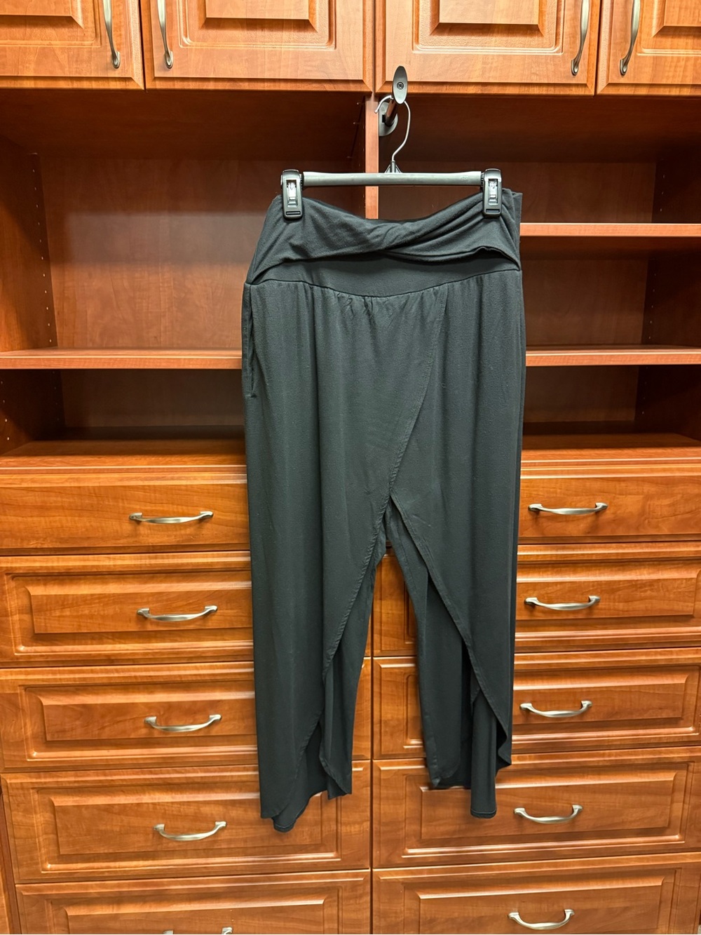 Athleta Black Release Pull On Pants